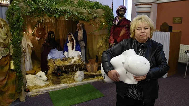 Church Volunteer Uses Mannequins To Create Bizarre Nativity Scene