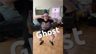 Singing and dancing with a ghost @phish #ghost #karaoke #phish #singing #dancing 👻🎣