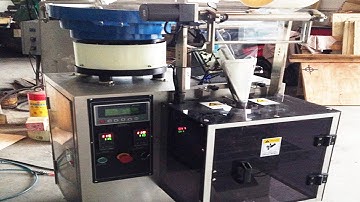 Screw counting packing machine nail rivet hardware packaging equipment VFFS small bag form fill seal