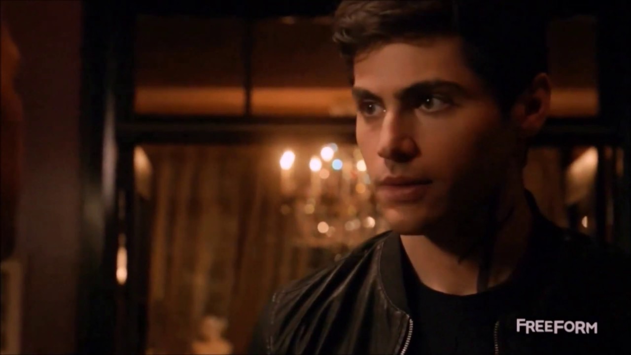 Malec - 2x06 VOSTFR partie 1 - YouTube