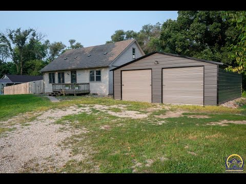 5541 NW Topeka Blvd, Topeka, KS home video tour