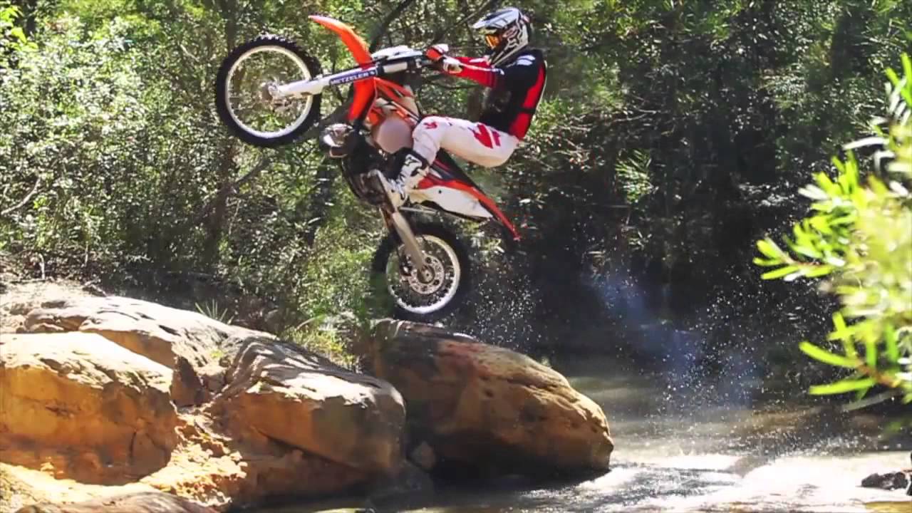 Adam Riemann - YouTube