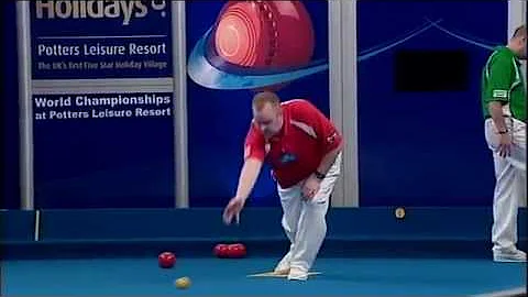 Lawn Bowls:2012 darren burnett Vs robert weale