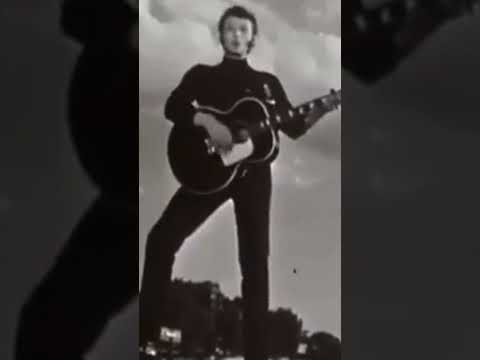 #short Johnny Hallyday