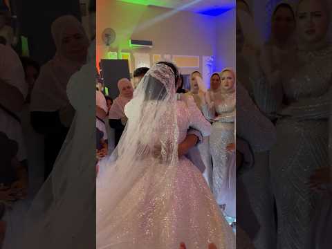 واهو انهارده بقيتي احلي عروسه ممكن تشفها عيني الأب