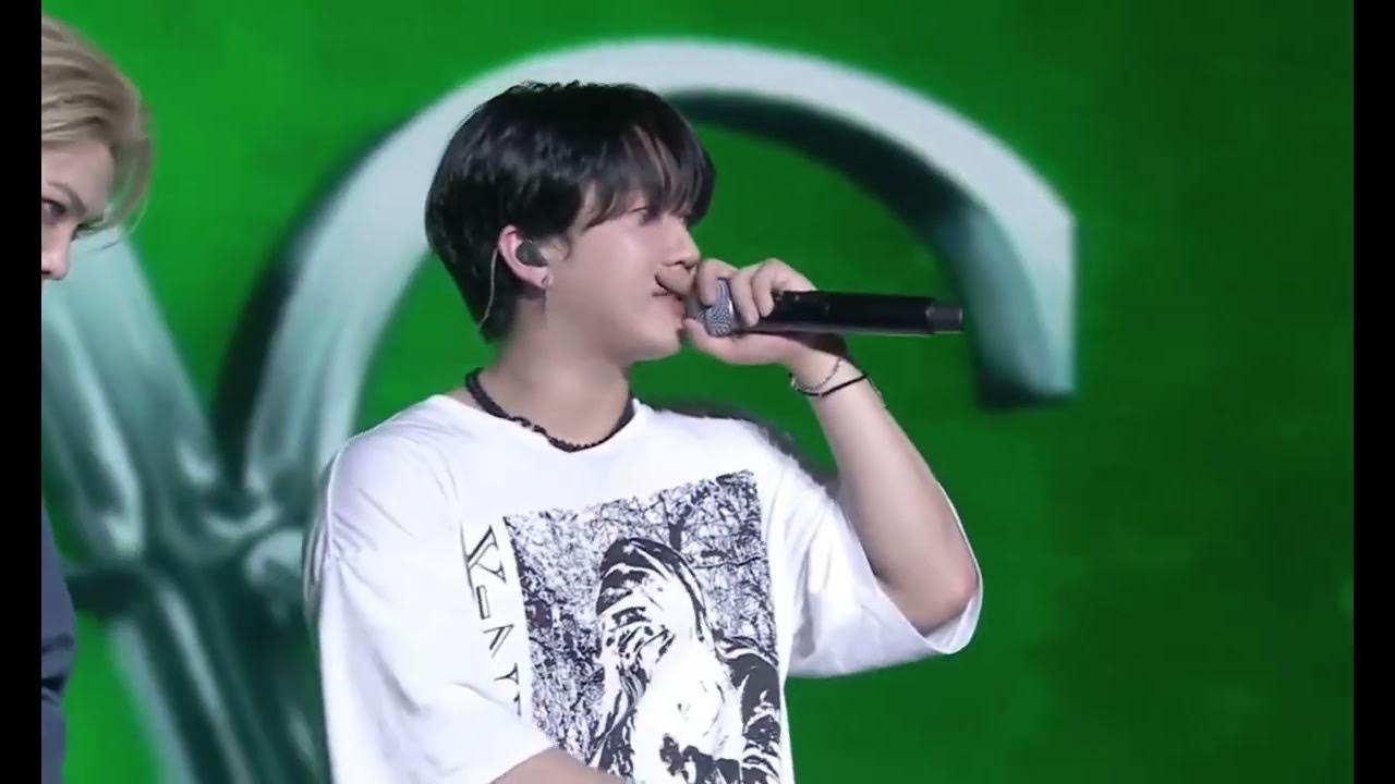 Mirror Mirror (LIVE) Changbin MANIAC ENCORE IN JAPAN 230212 YouTube