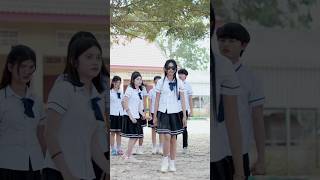 Wat is er mis met haar? 💔 #zeemeermin #studentenleven