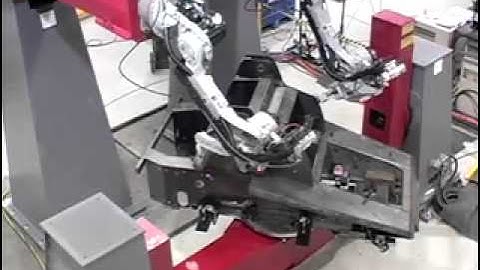 VIDEO  HỆ THỐNG ROBOT,Robot Hàn.  CTY TNHH QTE VIET MY  Mr HƯNG 0972203674