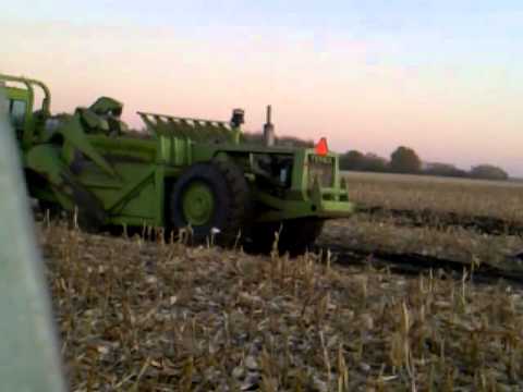 a couple terex ts-14's moving dirt