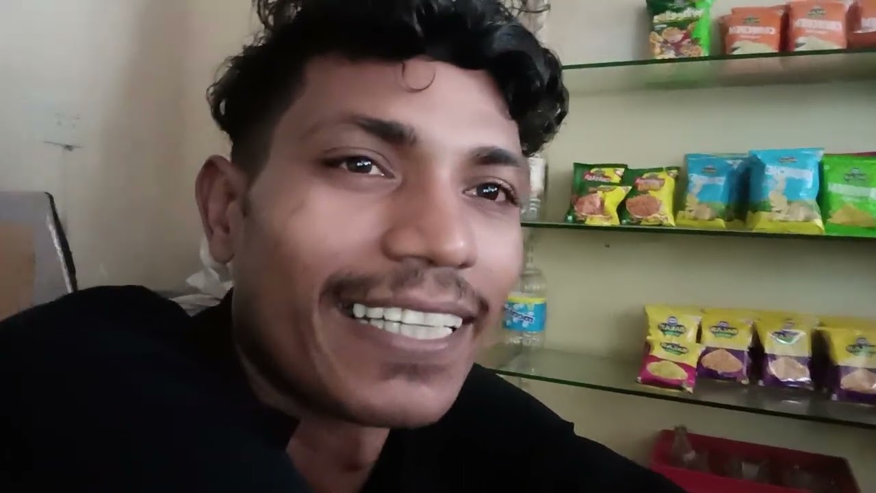 Logo ka kam hai Bolna aur  smajlo,😎😎😎