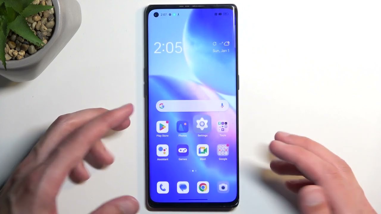 First look at the Oppo Find X3 Neo unboxing and walkthrough.  #OppoFindX3Series - techbuzzireland