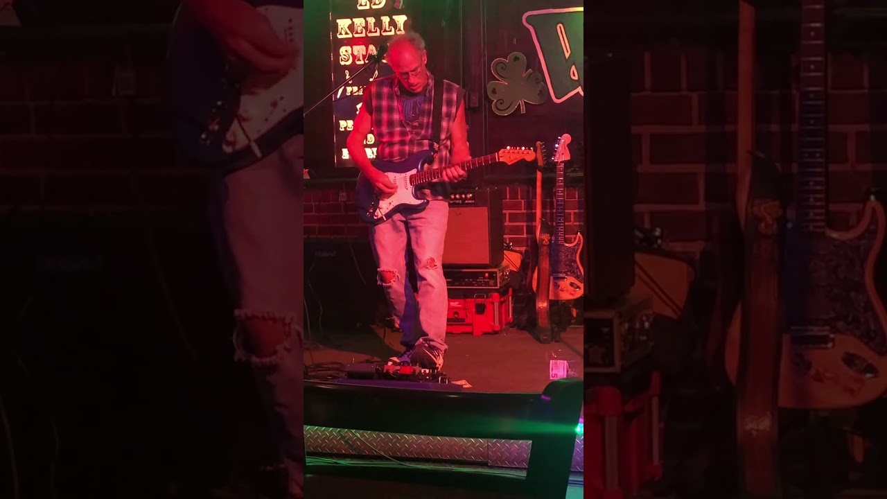 Joe Lane with Anger Management (Smoking Gun)