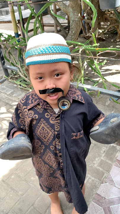 Dad forgot to wear a mustache 😱#comedy #shorts