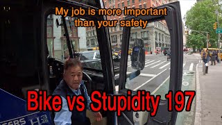 Bike vs Stupidity 197