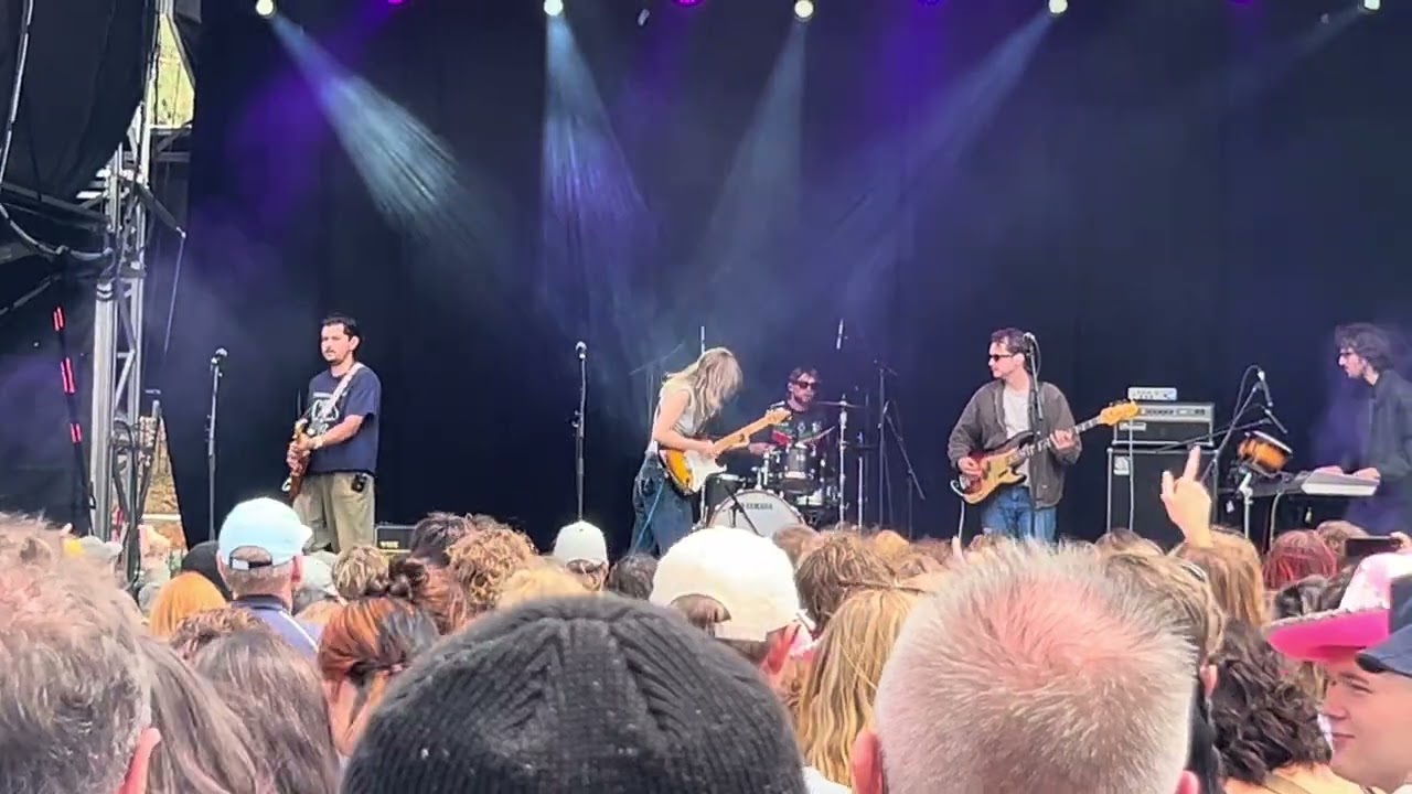 Belair Lip Bombs Don't let them tell you It;s fair Laneway Melbourne