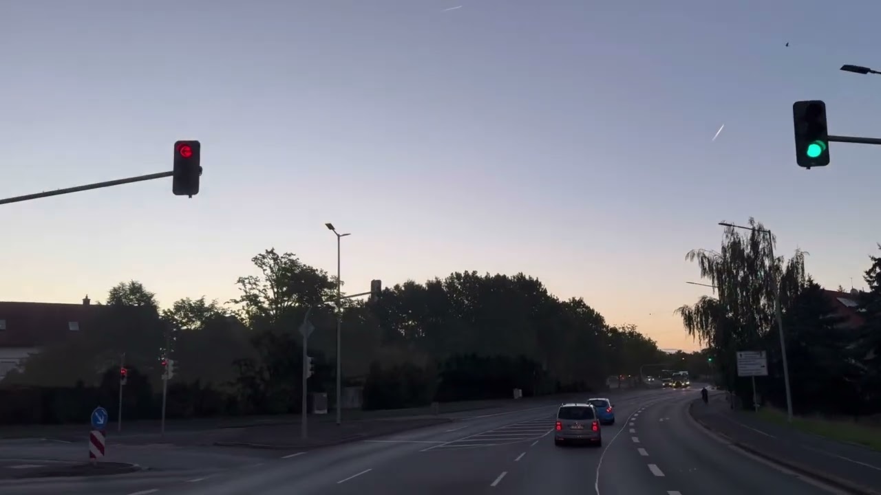 109.Container abladen.Dachelemente laden Graz Feierabend 