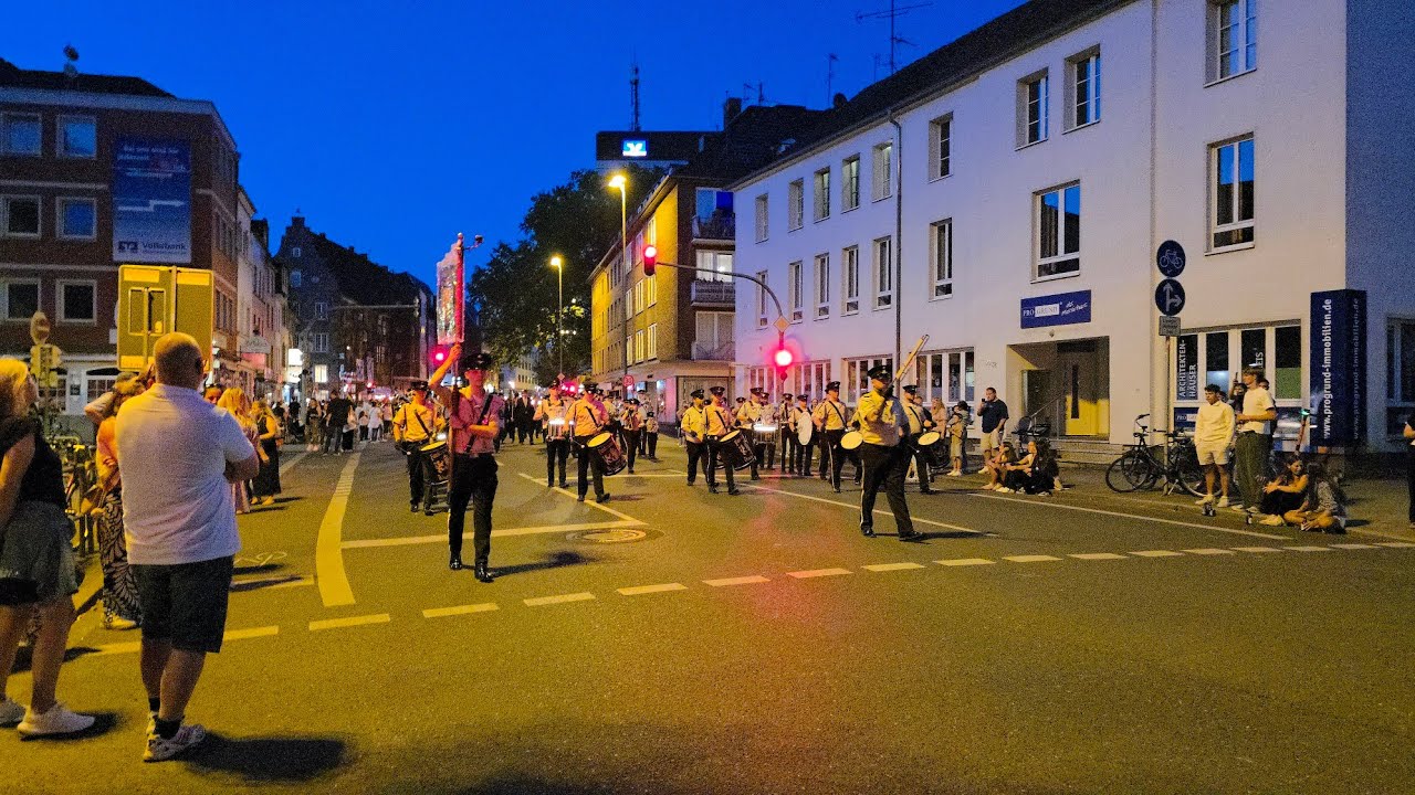 Oberstehrenabend Umzug 2025 in Neuss 