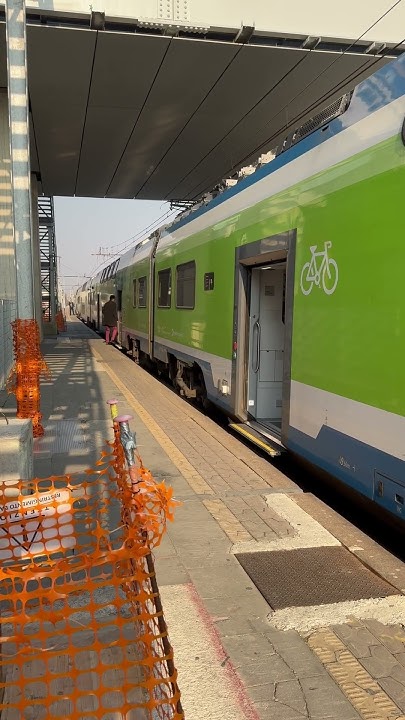Train in Milan, Italy | Train Nord in Milano , Italia | #train #milano ...