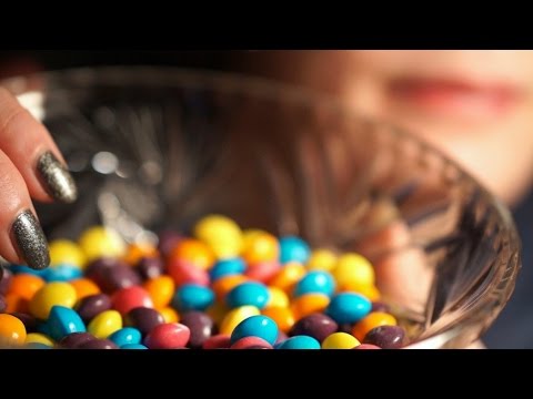 asmr-binaural-tapping-and-scratching.html