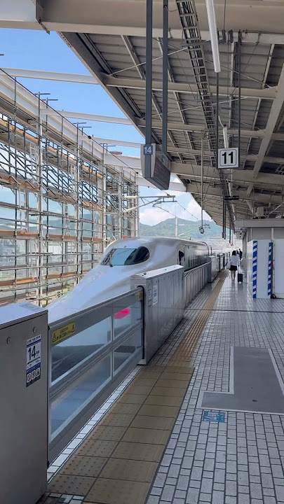 Fast train in Kyoto, Japan 🇯🇵