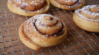 ZIMTSTERNE Rezept - Saftigweich backen mit knackiger Glasur | Weihnachtsbäckerei