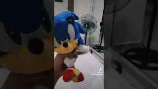 todos mis peluches de Sonic