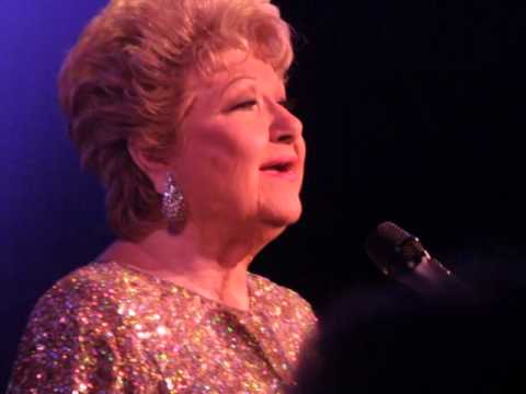 Angela Lansbury visits Marilyn Maye at The Met.