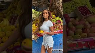 Poonam Pandey Hot Video Poonam Pandey Mango Shopping