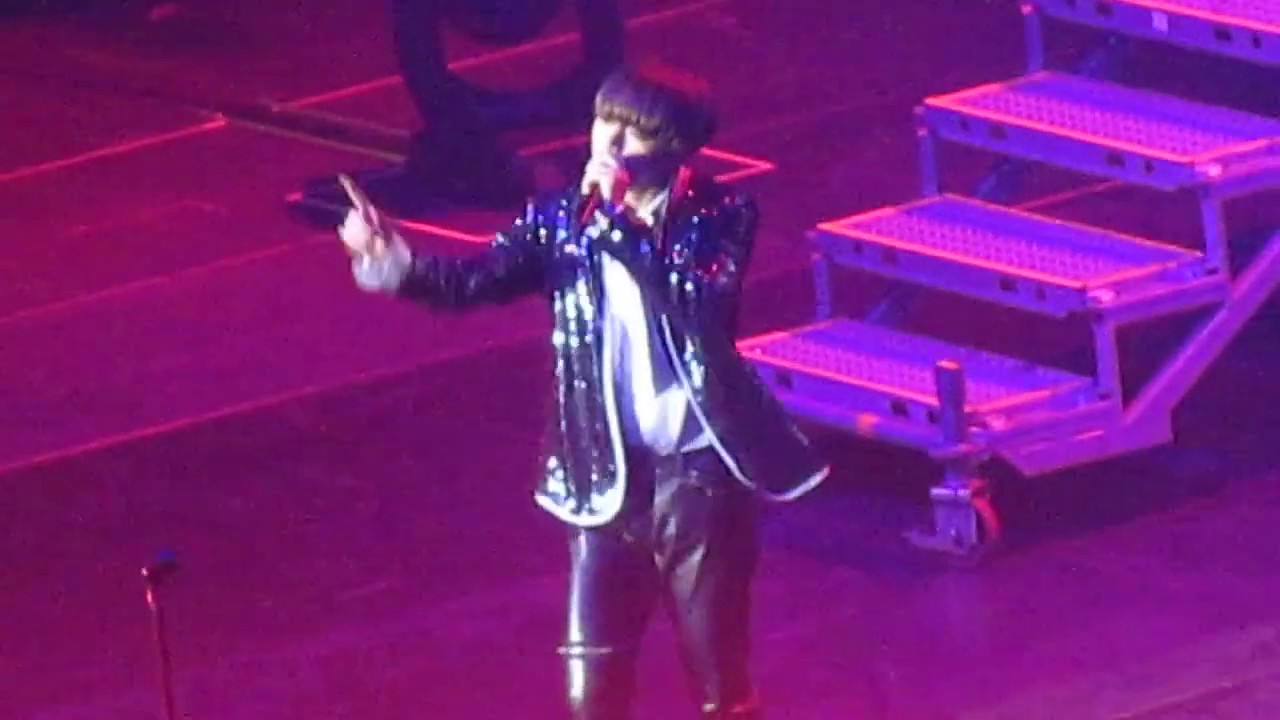 [170311] BTS The Wings Tour in Chile - Stigma (V Solo) HD Fancam - YouTube
