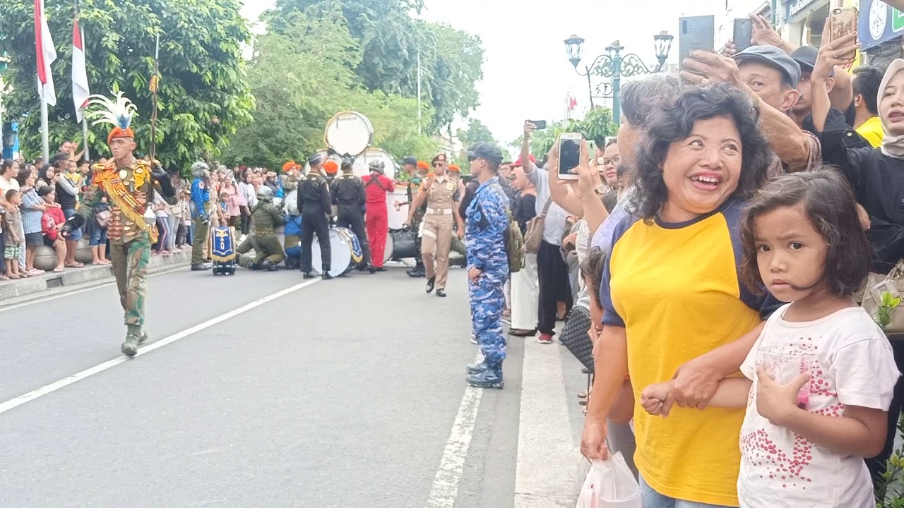  PARADE  DRUM  BAND  AAU 2022 Malioboro Yogyakarta YouTube