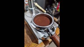 Espresso Workflow | Lelit Bianca with Flow Control | Dark Roast Blend Bow & Tie Micro Roastery