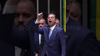 PL anuncia voto favorável à PEC do fim da escala 6x1, mas adia decisão com pedido de vista