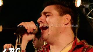 Video thumbnail of "La Banda de Carlitos - Cama Y Mesa (Ritmo Punta)"