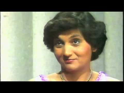 ma-anand-sheela---funny-interview-"good-luck-to-you-and-your-pimps"