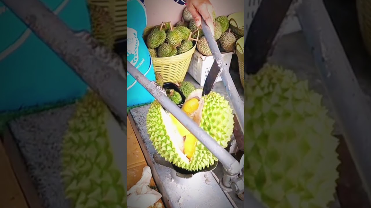 This Old Tool Peels Durian Like Magic! 😲 