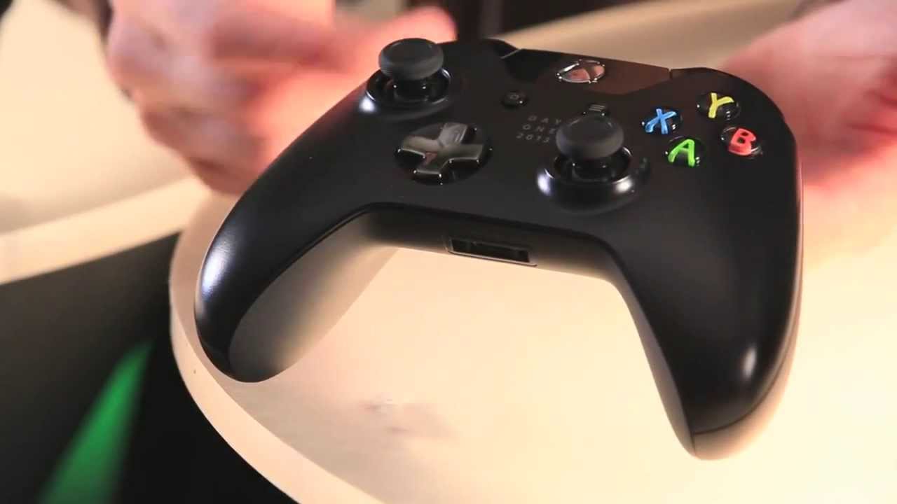 Xbox One Unboxing Console, Kinect, Controller, Mic & More! YouTube