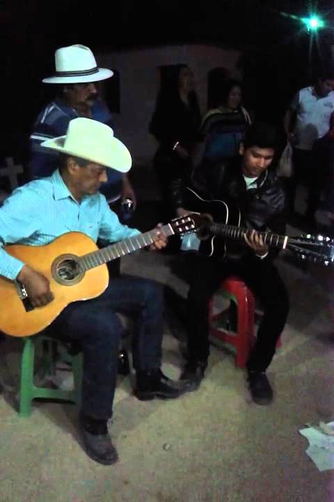 Papa de ariel camacho cantando sus canciones - YouTube