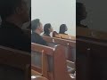 que bonito es cantar junto a la iglesia