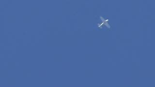 A Beech F33A Bonanza cruising 17.000 ft high over my house! 🤔