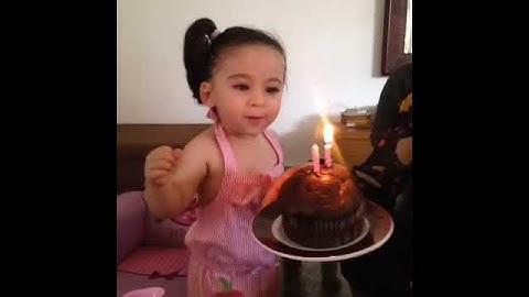 Mi cumpleañera hermosa!!! Lara! Ya 2 años!! te amoooo Vine by Nath Campos