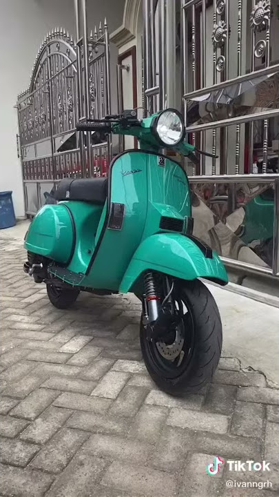 story WA Vespa ganteng keren TTK (tua-tua keladi)