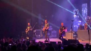 Alter Bridge | Isolation - live STL 10/14/19