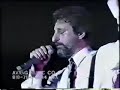کنسرت ابی اجرای آهنگهای گوگوش در کنسرت سانتامونیکا نظرتون راجع به این اجرا چیه کنسرت ابی اجرای آهنگهای گوگوش در کنسرت سانتامونیکا نظرتون راجع به این اجرا چیه