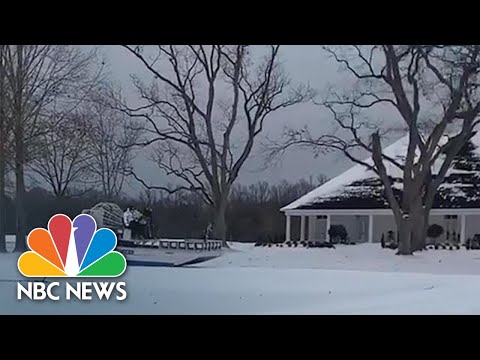 WATCH: Southern State Residents Boat, Ice Skate And Snowboard In Streets | NBC News NOW
