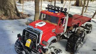 Custom rc trophy truck 8x8, heavy snow