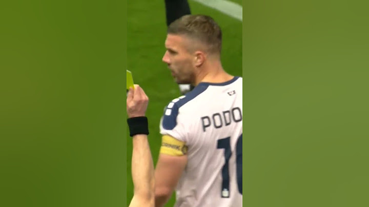 Spodek Super Cup Brutalny faul Podolskiego przy wyniku 4:1...🤦‍♂️ #SpodekSuperCup #podolski #górnik