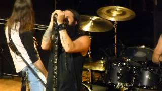 Kill Devil Hill - Voodoo Doll @ The Orpheum Theatre in Los Angeles, CA - Nov 29