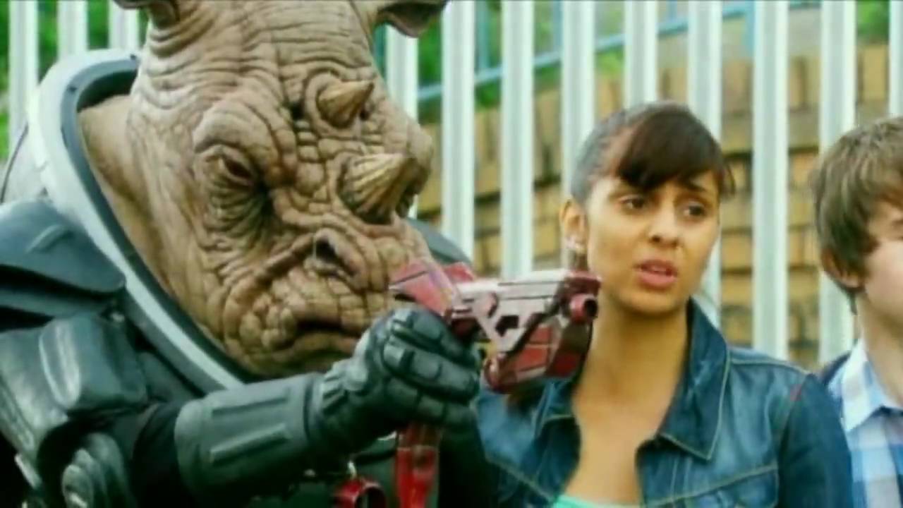 Sarah Jane Adventures series 3 Trailer - YouTube