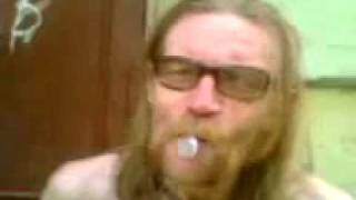 Дед свистит в козью ножку.mp4