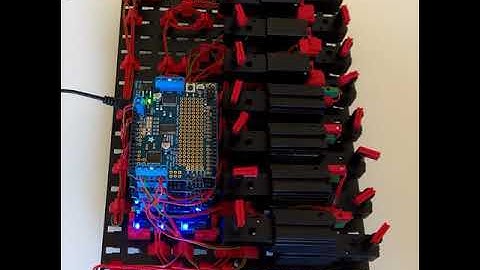 nanoFramework: 16 fischertechnik motors driven by a single Netduino 3 board